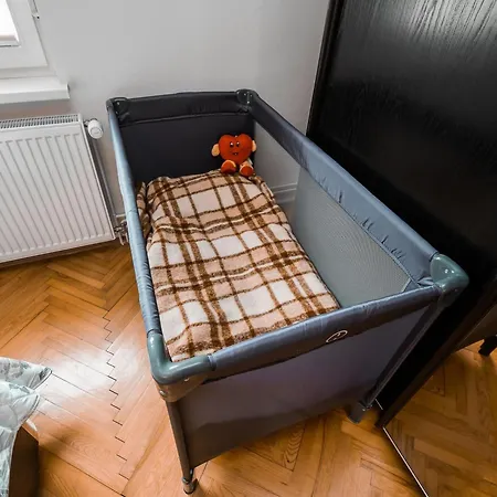 Apartment Quiet And Sunny With Balcony - Two Bedroom With Balcony *