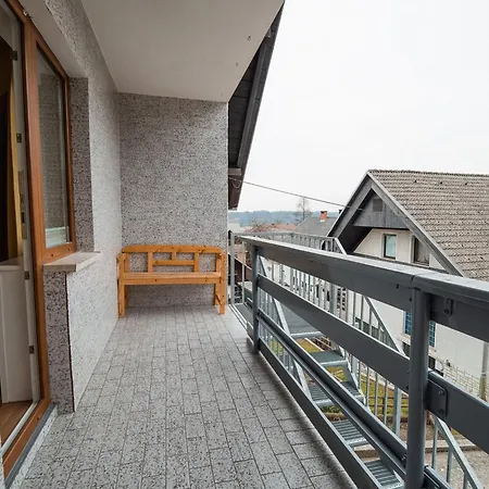 Apartment Quiet And Sunny With Balcony - Two Bedroom With Balcony *